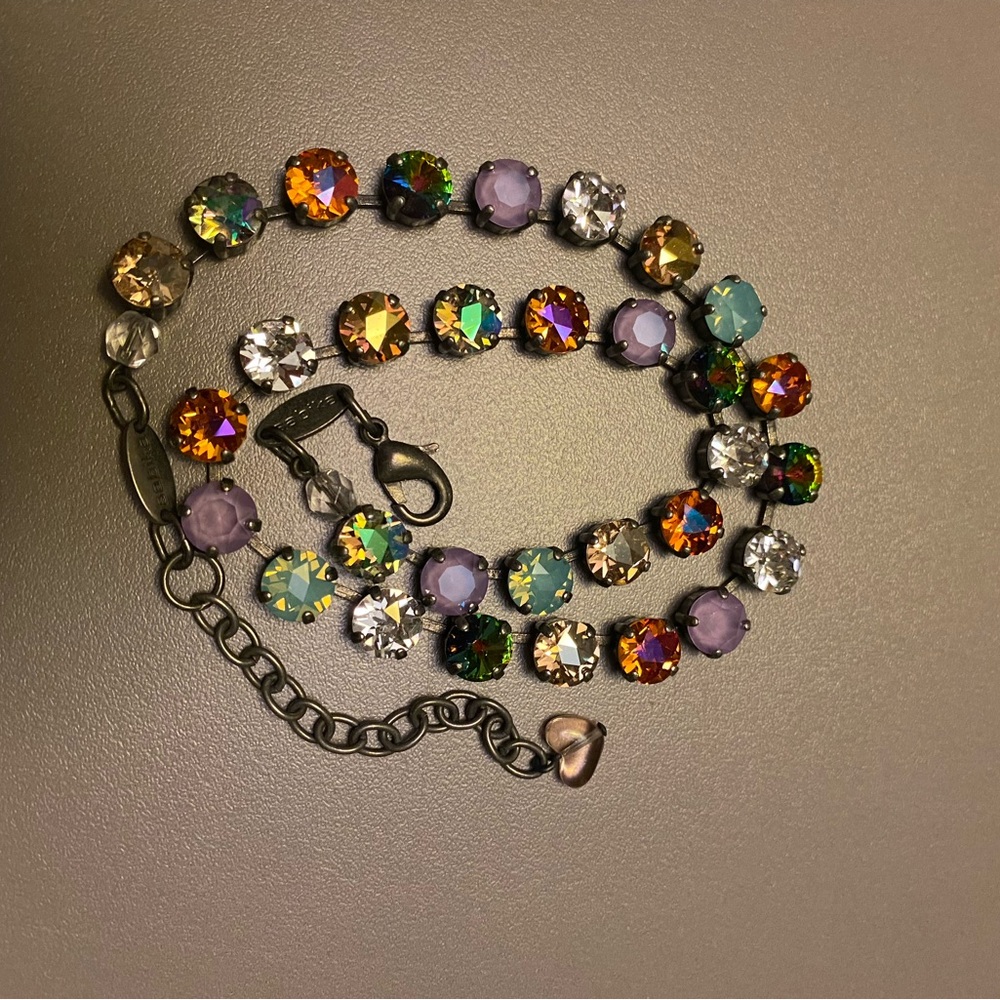 Sabika choker